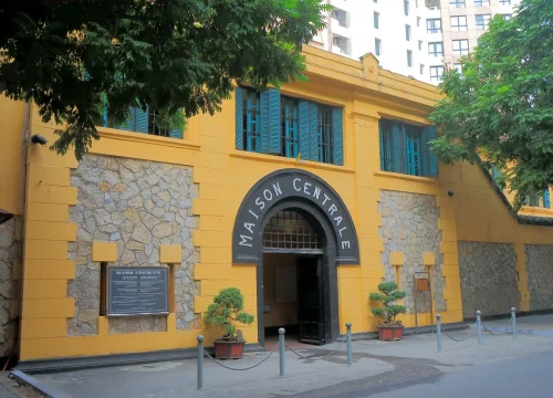 Hoa Lo Prison in Hanoi Vietnam 1536x993 1
