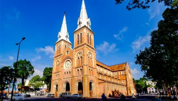 Sjourney 6 <span class="lt-banner-three__subtitle">8 Days 7 Nights</span><span class="tour-name">Northern Heritage</span>