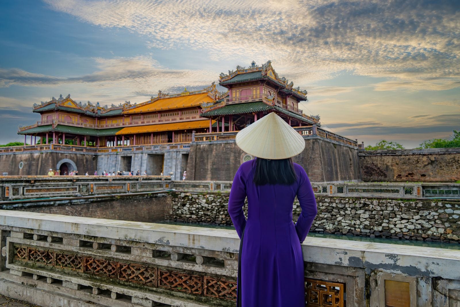 A Journey of Eight Days Across the Heart of a Nation