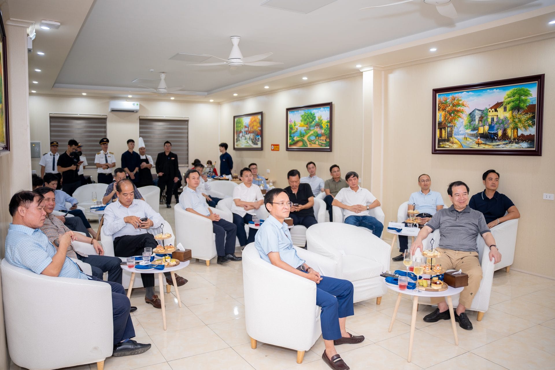 SJourney Receives Strong Support from Vietnam's Tourism and Railway Authorities 4 Sjourney crew team welcome meeting 1