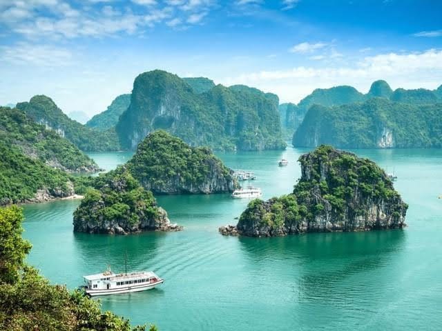 Day 3 Ha Long Bay Lan Ha Bay A Four Season Wonder