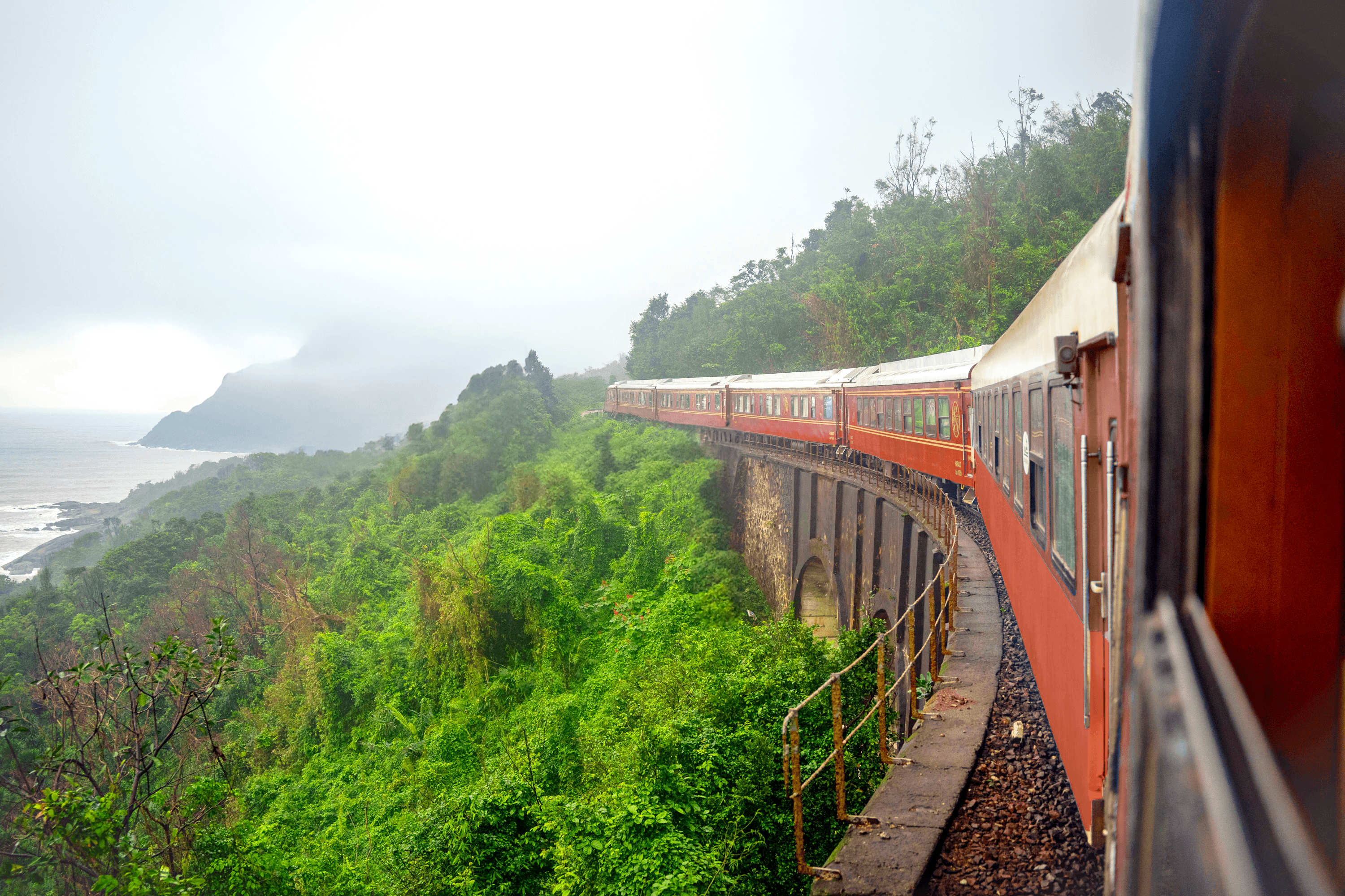 SJ Train view on the cliff
