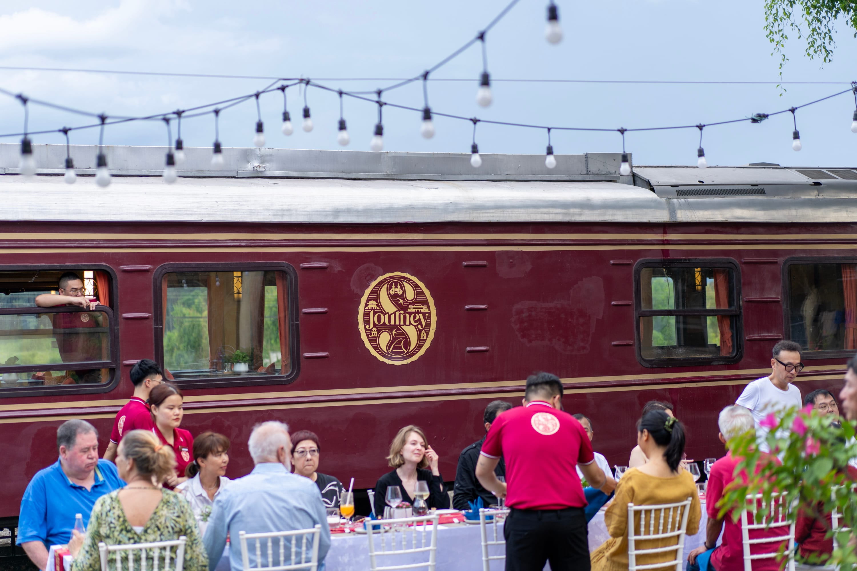 SJ train outdoor picnic