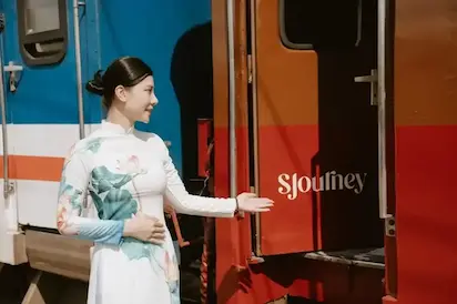 SJouney Lobby6 412x274 1