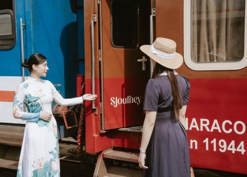 Vietnam Luxury Train Winter Tour: Discover the Country's Hidden Season 37 Vietnam Luxury Train Winter Tour: Discover the Country’s Hidden Season