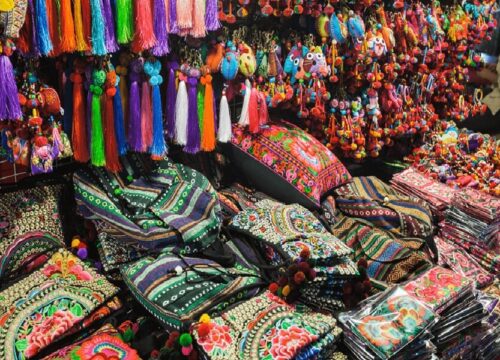 Discover Vibrant Ho Chi Minh City Night Markets for Foodies & Shoppers 4 Discover Vibrant Ho Chi Minh City Night Markets for Foodies & Shoppers