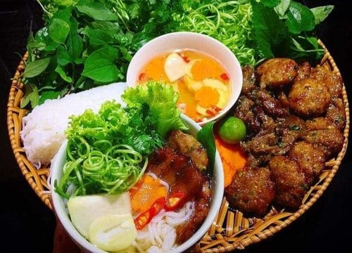 Hanoi Cuisine: A Culinary Journey Through Signature Dishes, Top Dining Spots, and Regional Comparisons 91 Hanoi Cuisine: A Culinary Journey Through Signature Dishes, Top Dining Spots, and Regional Comparisons