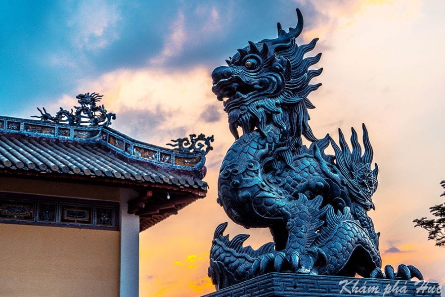vietnamese dragons in Architecture